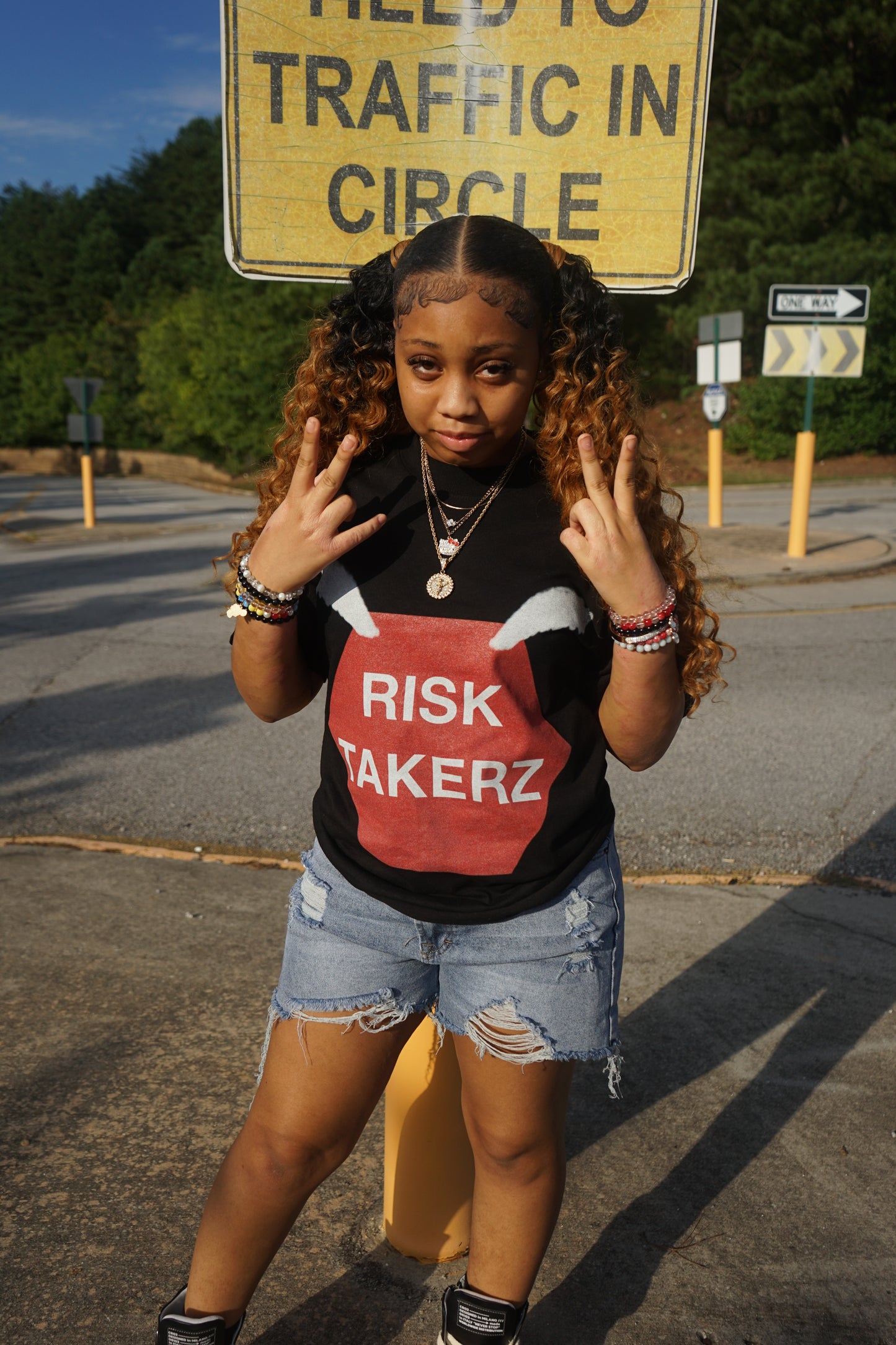RISK TAKERZ WORLDWIDE "BLACK FLYING STOP SIGN TEE"